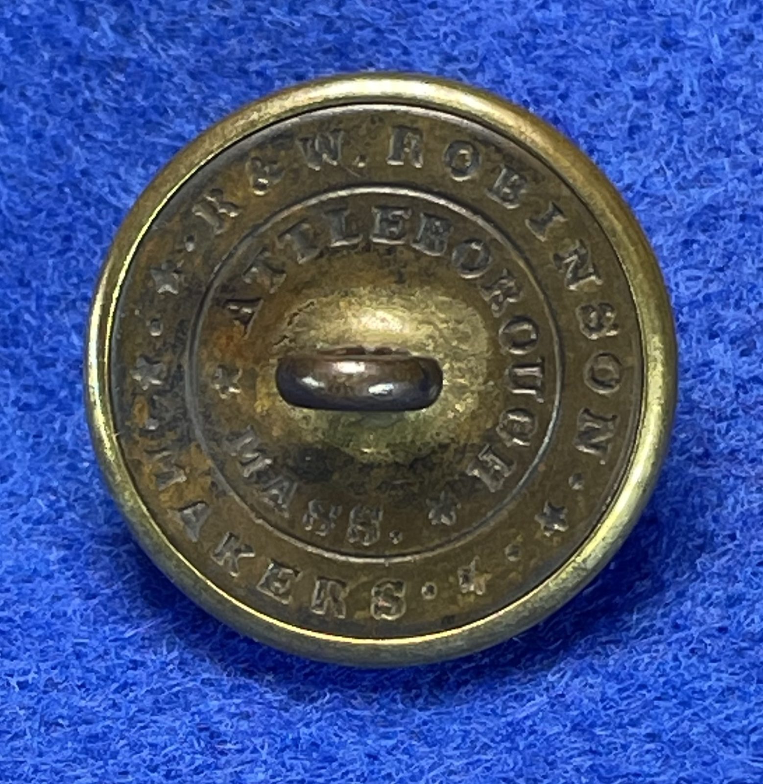 Non Excavated Civil War Massachusetts Coat Button by Robinson Maker