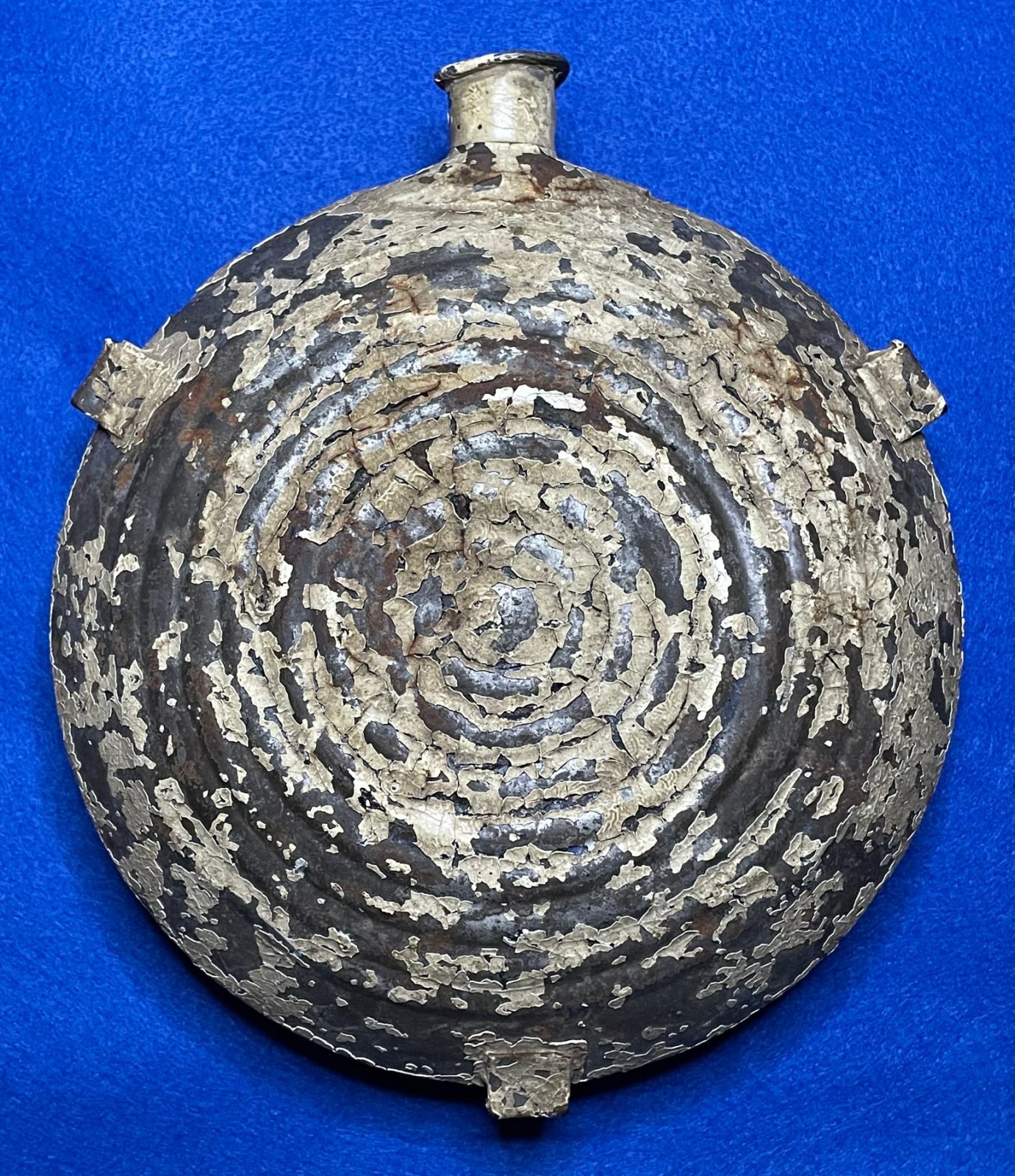 Non Excavated Civil War Bullseye Canteen