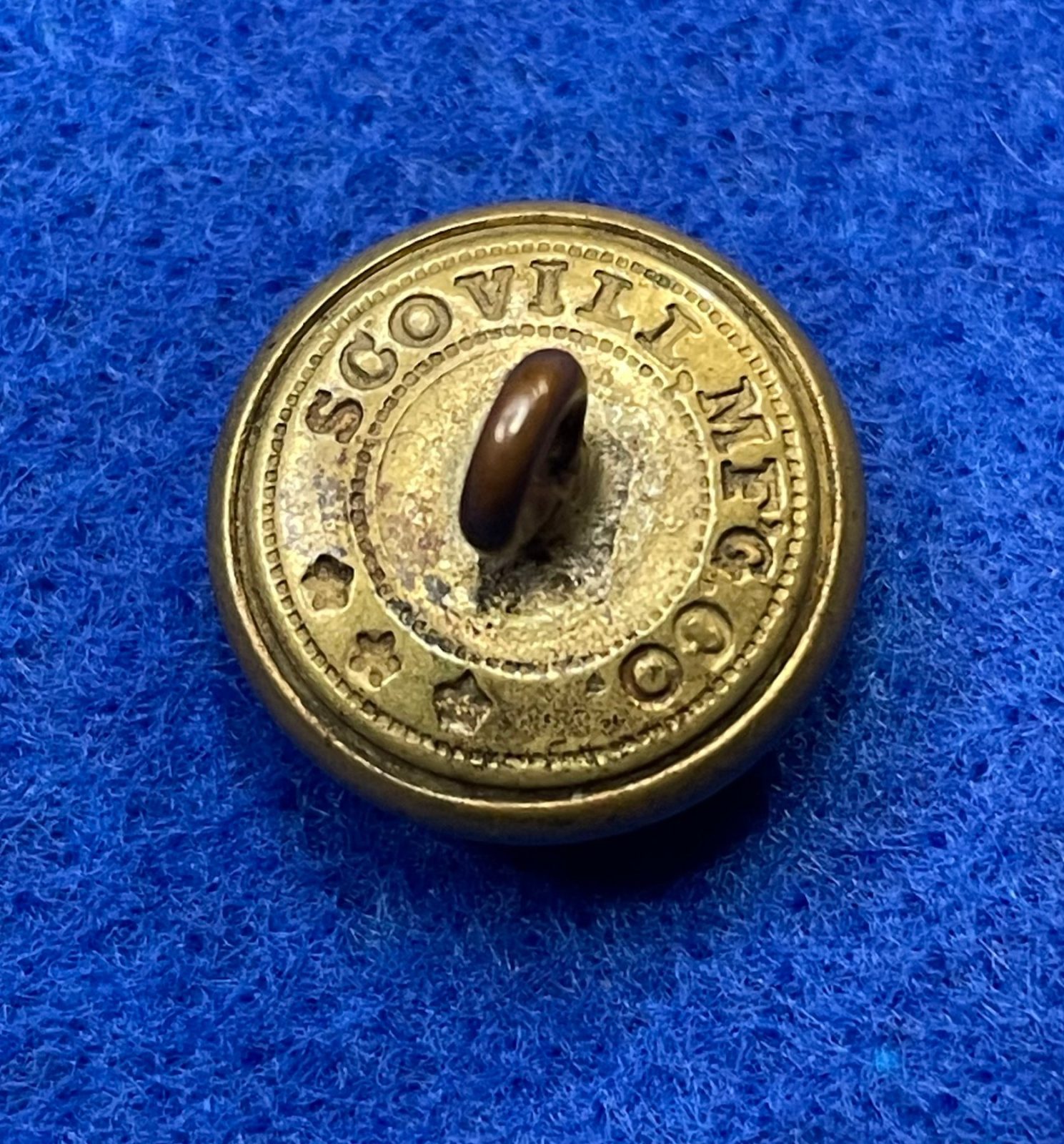 Non Excavated Civil War Cavalry Cuff Button