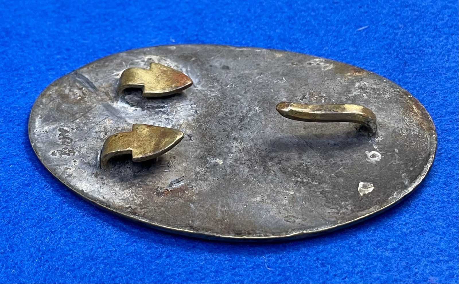 Non Excavated Civil War US Belt Buckle with Arrow Hooks