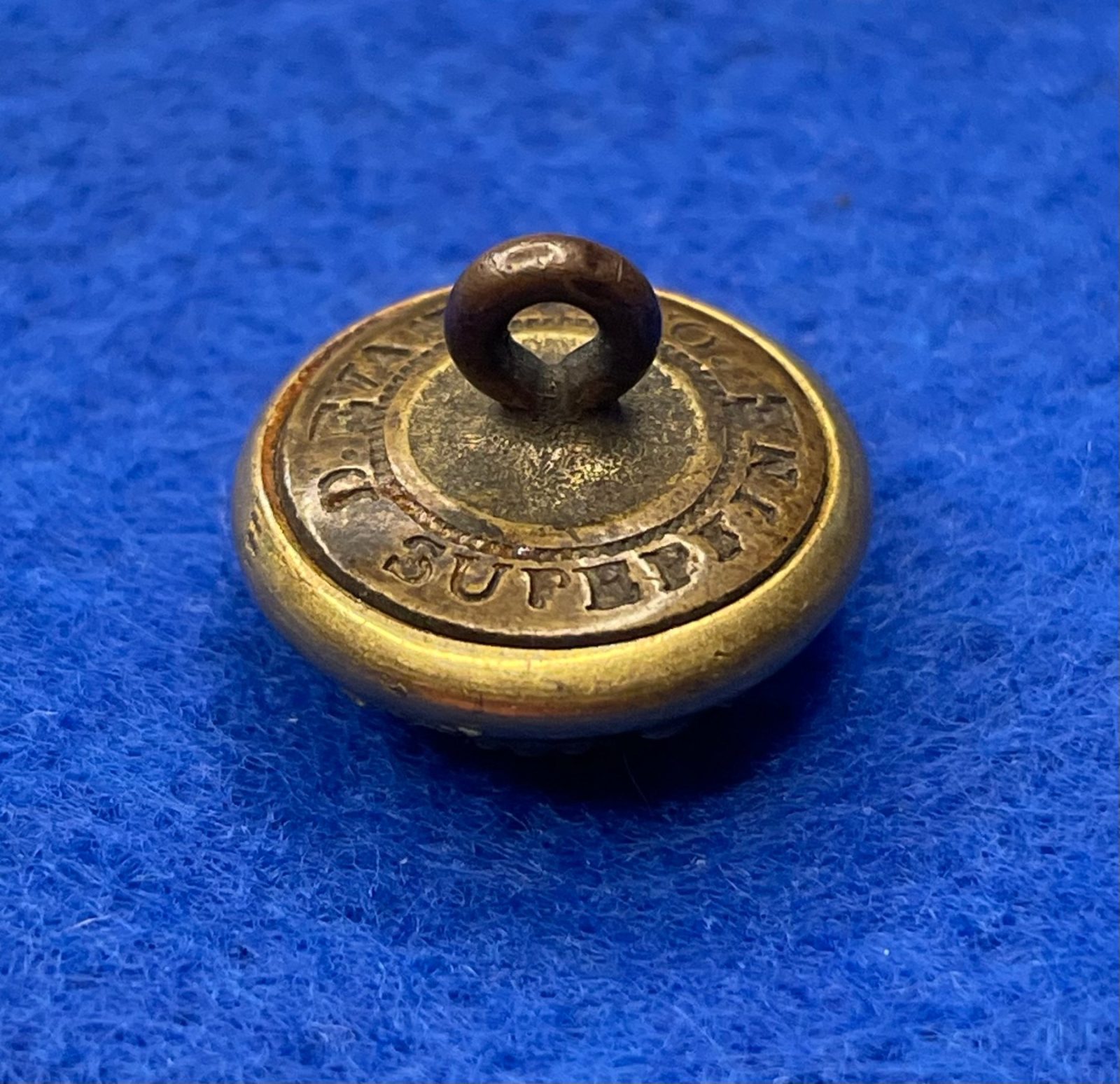Non Excavated Civil War Artillery Cuff Button