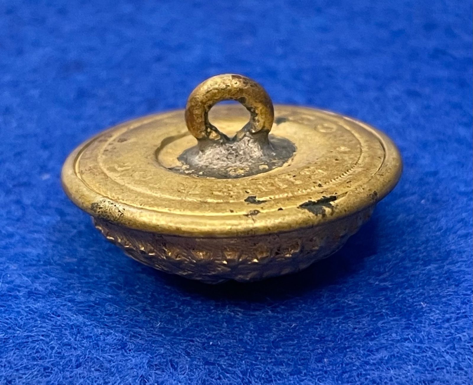 Non Excavated Civil War Union Staff Officers Coat Button