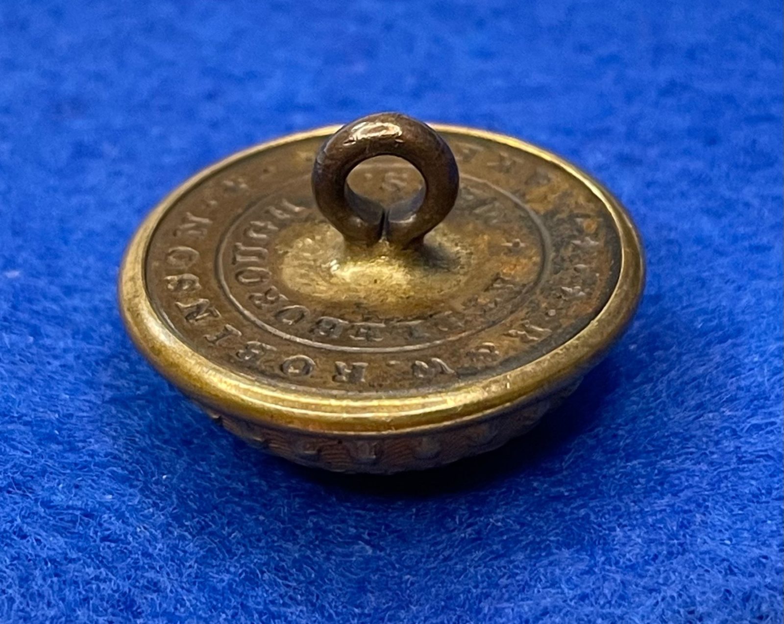 Non Excavated Civil War Massachusetts Coat Button by Robinson Maker