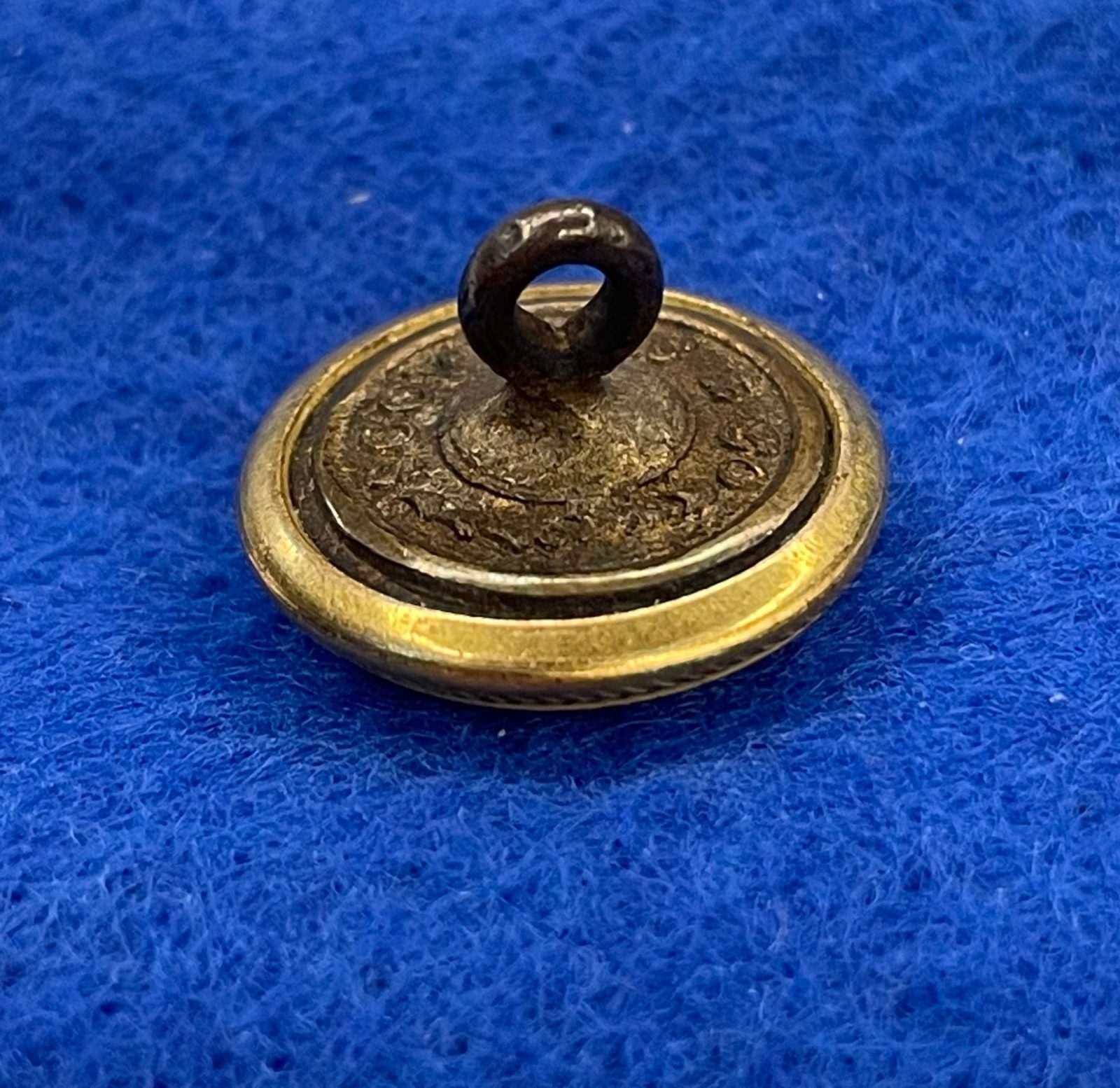 Beautiful Non Excavated Civil War Early Navy Cuff Button