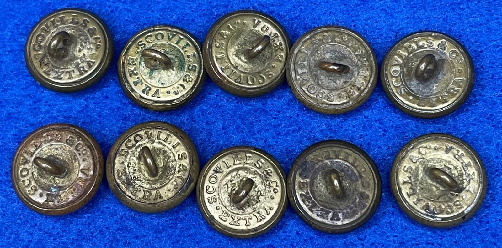 Non Excavated Group of 10 U.S. General Service Eagle Cuff Buttons