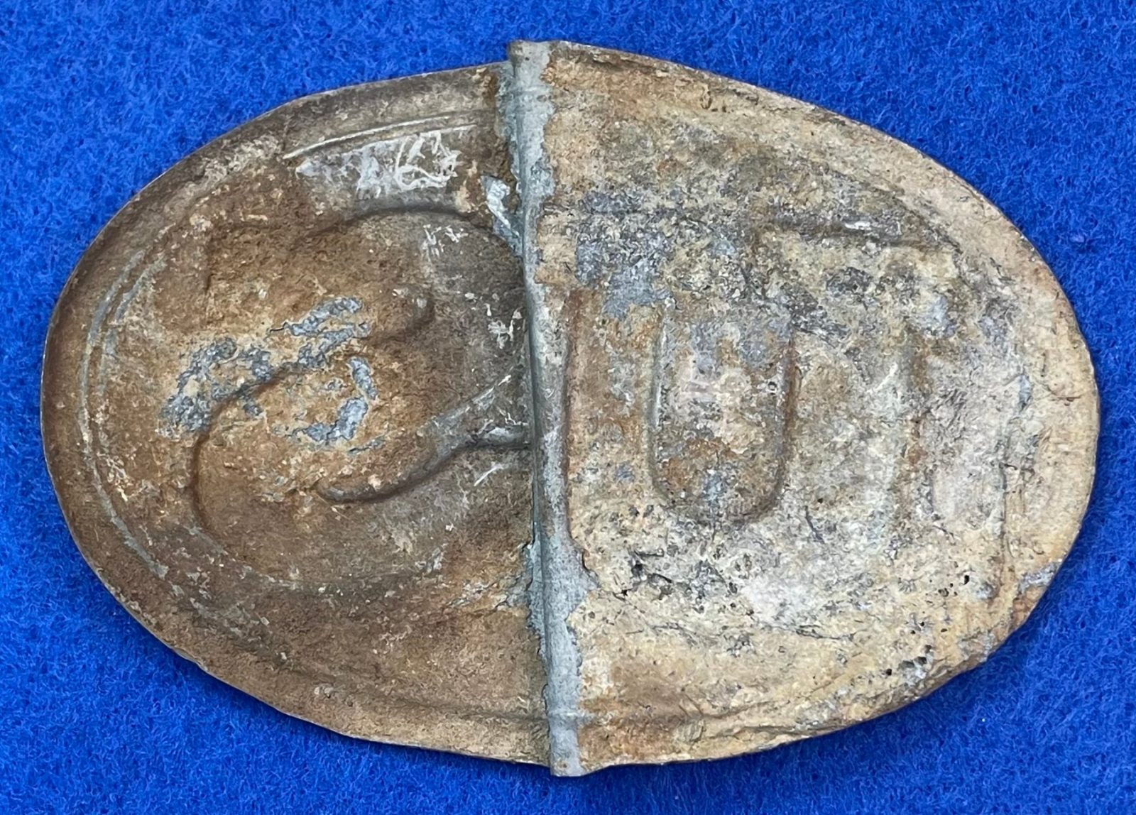 Excavated Civil War US Cartridge Box Plate/Buckle Skin