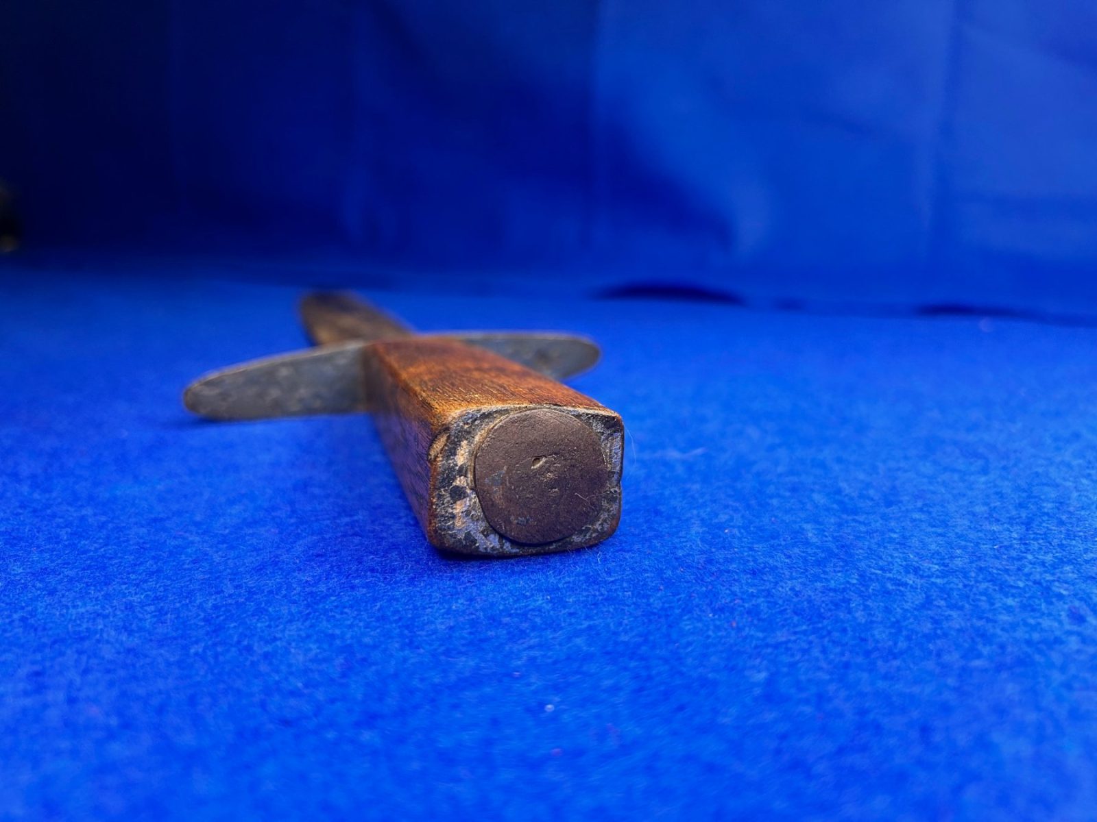 Exceptional Large Confederate Bowie Knife